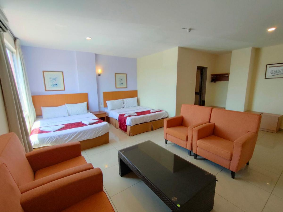 Mrc Hotel Melaka Raya מראה חיצוני תמונה