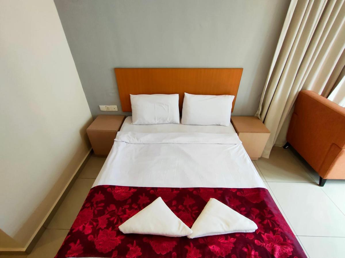 Mrc Hotel Melaka Raya מראה חיצוני תמונה