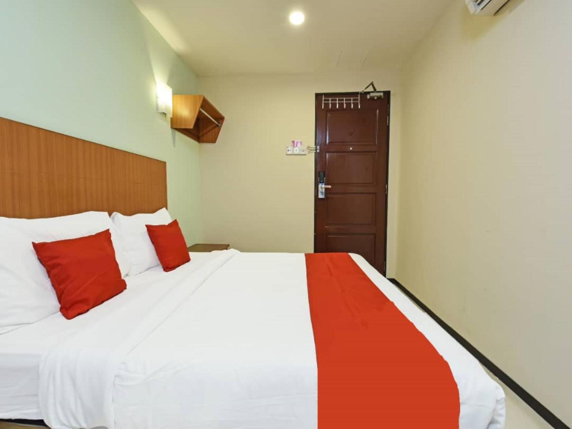 Mrc Hotel Melaka Raya מראה חיצוני תמונה