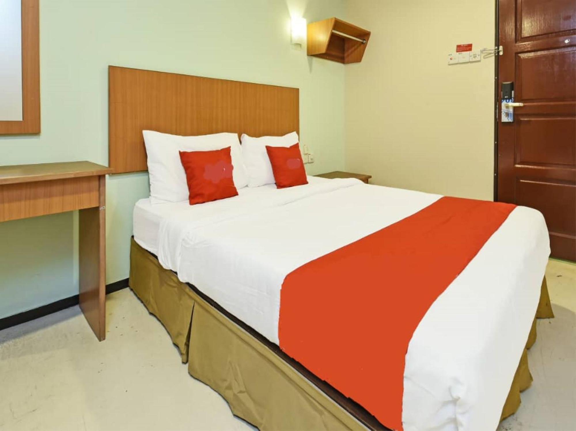 Mrc Hotel Melaka Raya מראה חיצוני תמונה